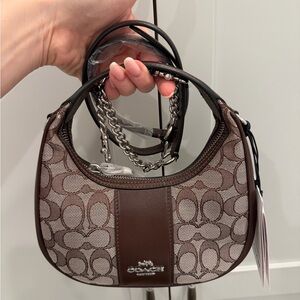 Coach Carmen Mini Crossbody Bag 🐻🤎